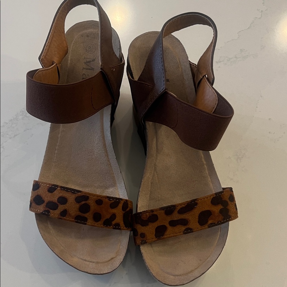 Stylish Brown Leopard Women's Sandals